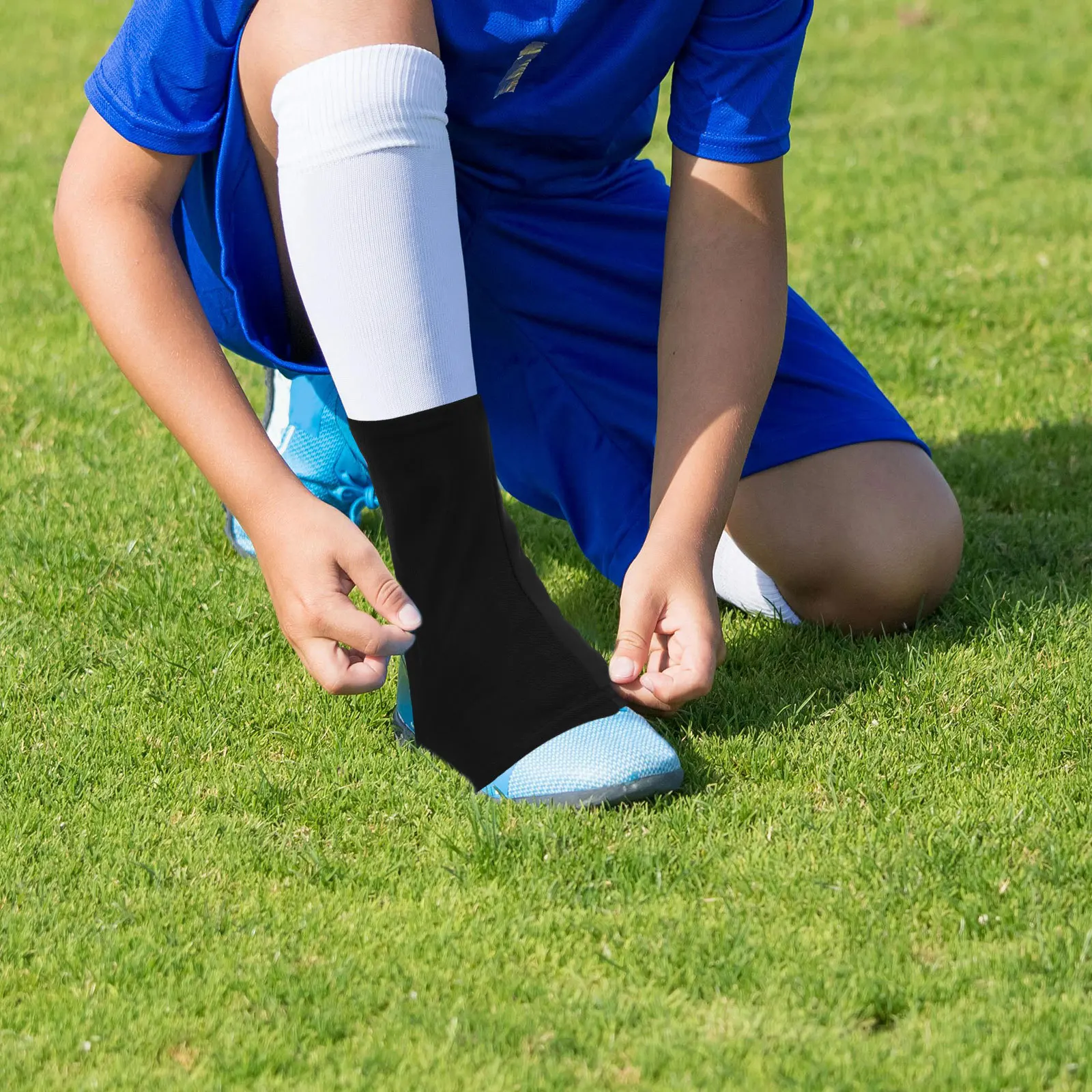 1Pair Football Cleat Covers Waterproof Sand Mud Resistant Spats for Rugby Soccer Field Hockey Cleats Football Cleat Covers