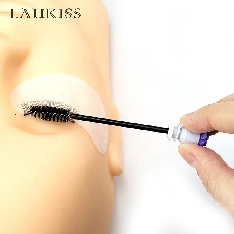 โลโก้ที่กําหนดเอง Eyebrow แปรง Reusable แปรงขนตาป้องกันฝุ่นมาสคาร่า Applicators แปรงแต่งหน้า 50/100pcs LAUKISS