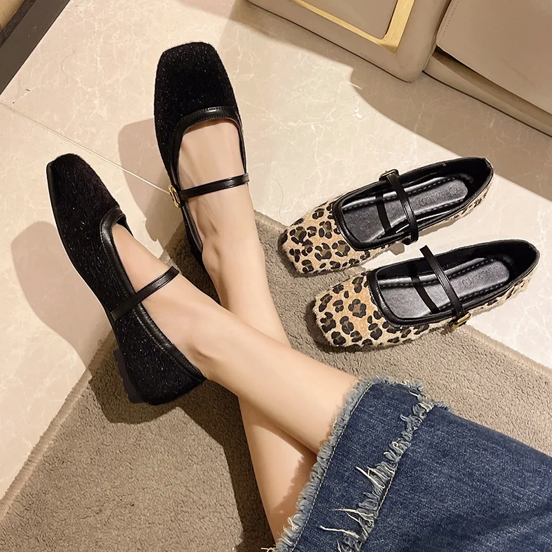 Women's Square Head Flats With Velvet Matte Finish Single Casual Shoes Women Comfort Loafers Shoes Leather Mary Jane Shoes