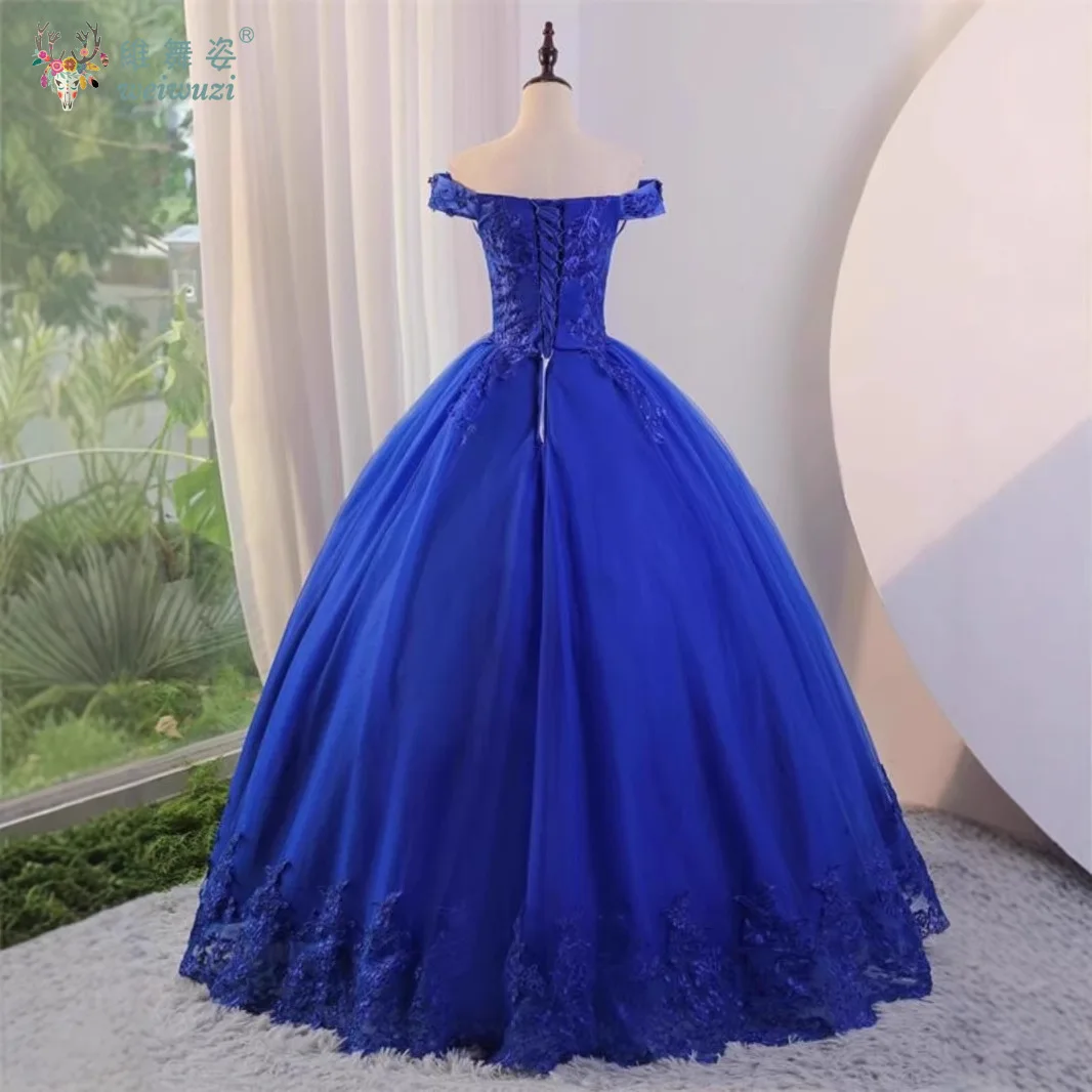 أنيقة الحبيب الفتيات كلمة واحدة طوق شبكة ملصقات مطرزة فساتين Quinceanera امتحان الفن أو فستان أداء المضيف