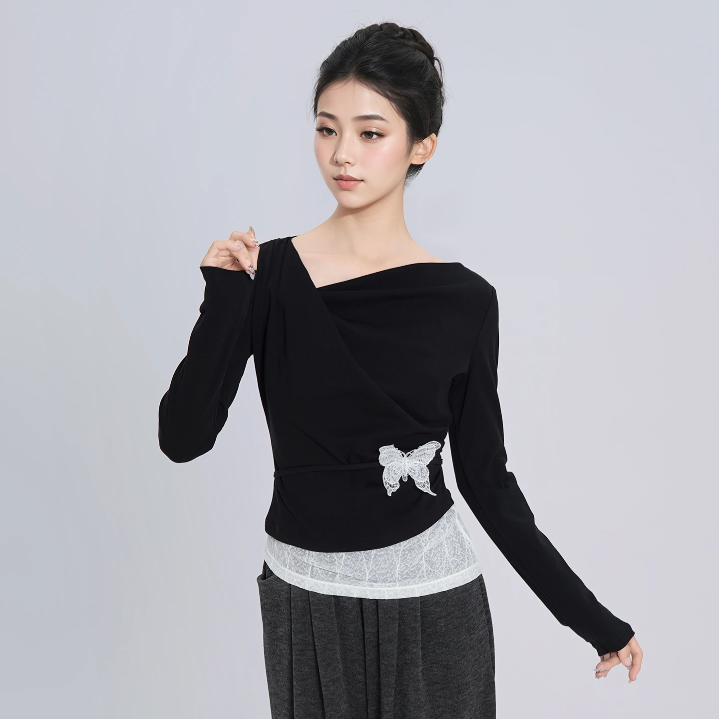 

Woman Dance Tops V-neck Modern Tops Long Sleeve Dance Outfit Adult Teen Gymnastic Yoga False Two Pieces Dance Blouse