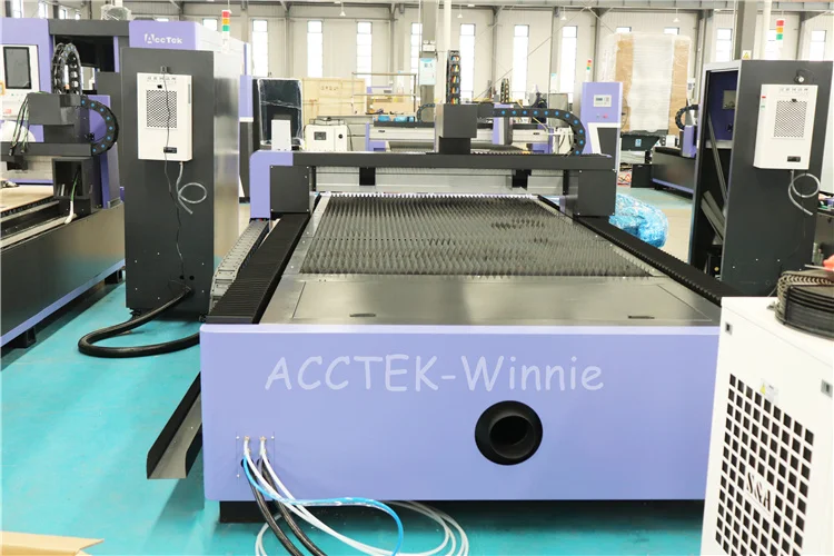 1000w 2000w 3000w Fiber Laser Cutting Machine High Accuracy Stainless Steel Iron Laser Cutting Machine