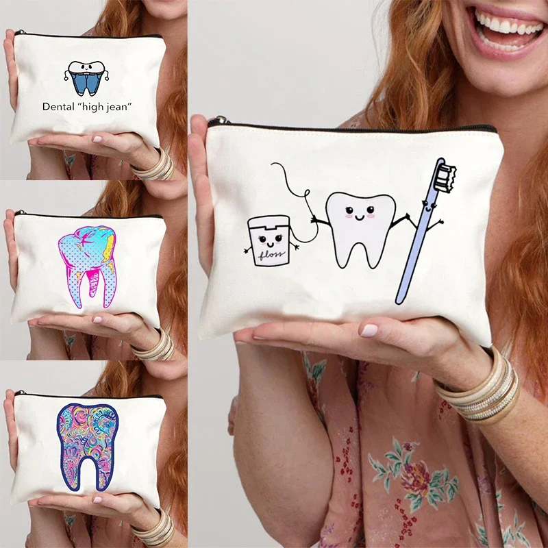 

2024 Cute Teeth Cartoon White Zipper Makeup Bag Dental Clinic Storage Bag Women's Single Party Minimalist Decorative Handbag