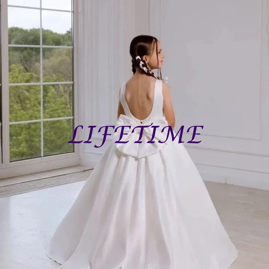 

Атласное платье с цветочным узором для девочек по индивидуальному заказу на свадьбу с v-образным вырезом и открытой спиной, простое элегантное детское банкетное платье подружки невесты для первого причастия