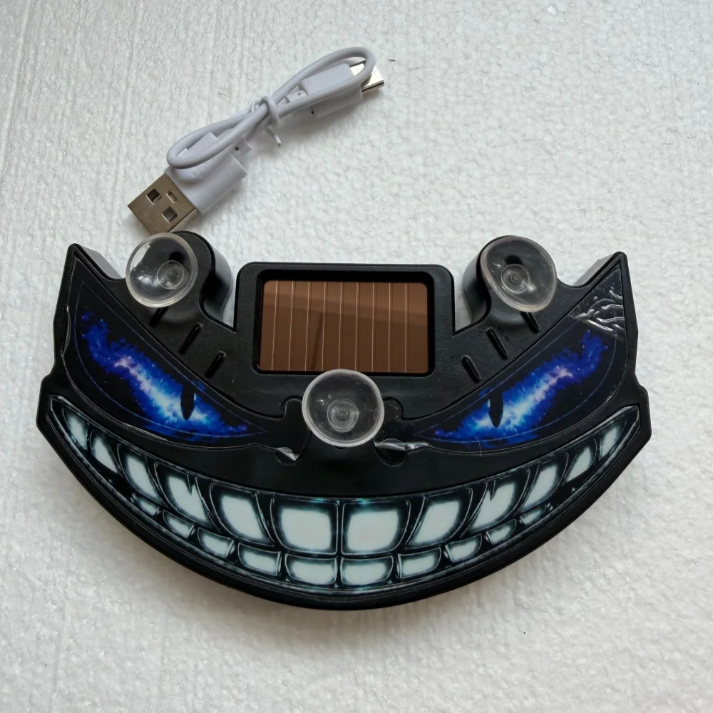 Solar Powered LED Multifunctional Light，Flashing Dynamic With Multiple Styles Of Devil Smiley Faces，Suction Cup Installation