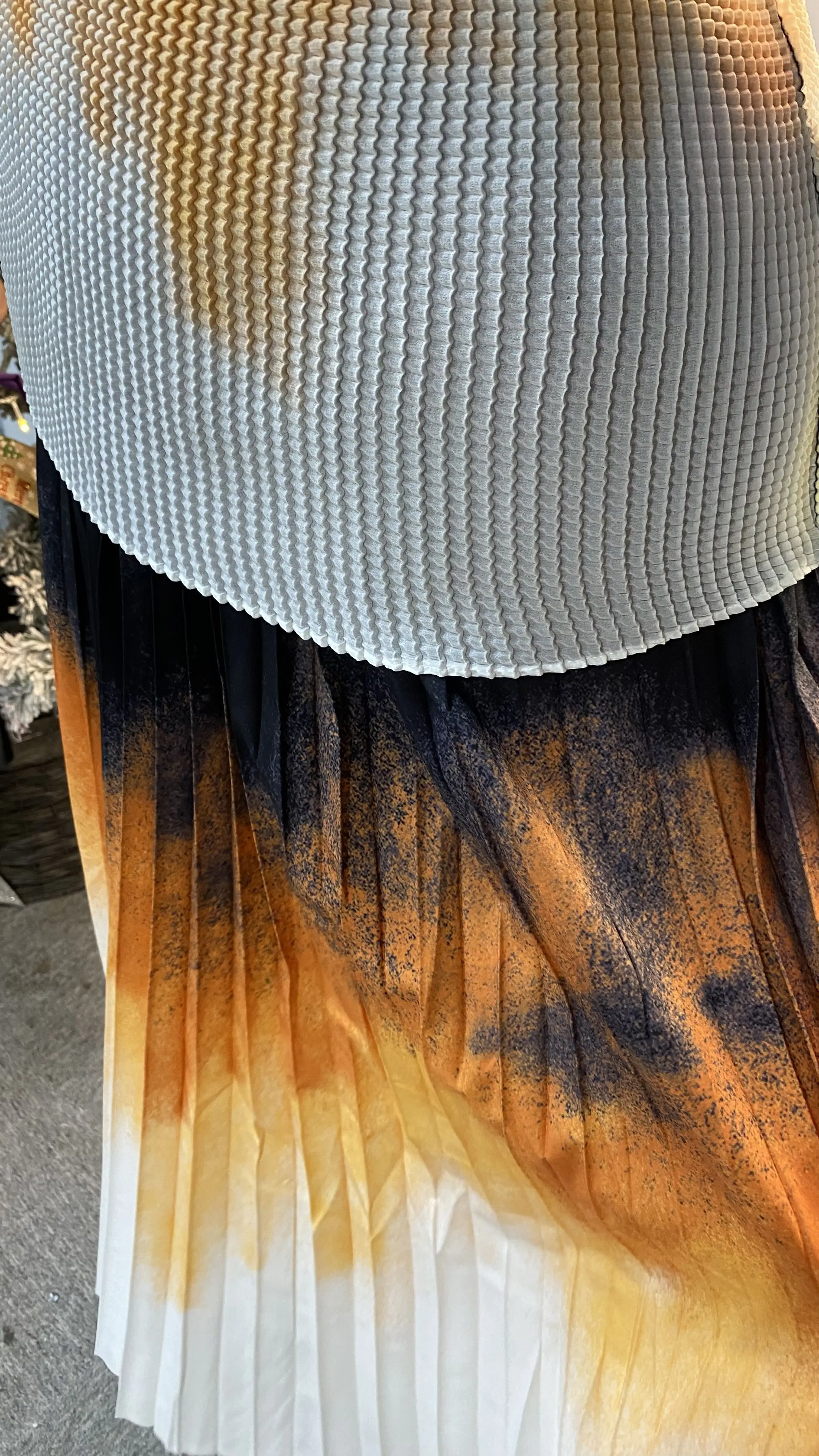 2025 Gradient Color High-Waisted Women's Long Pleated Skirt - Fashionable Design-GZXX028