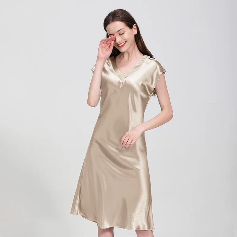 Birdtree, OEKO-TEX, 22MM 100% Real Silk Elegant Nightgown, V-neck Sleeveless, Women Plain Satin Pajama Homewear Dresses D68813JF