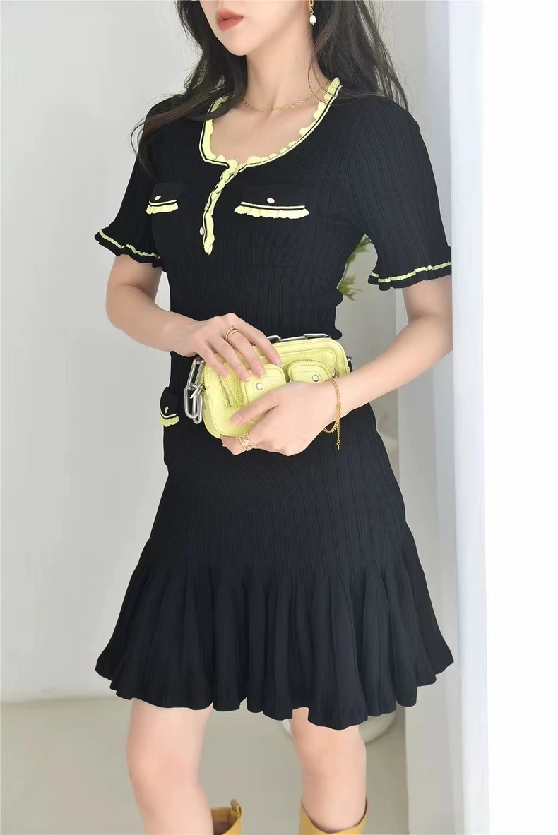 

Sweet Commuter 2024 Spring New Women's Short sleeved Temperament Contrast Color Micro Rugged Short Dress