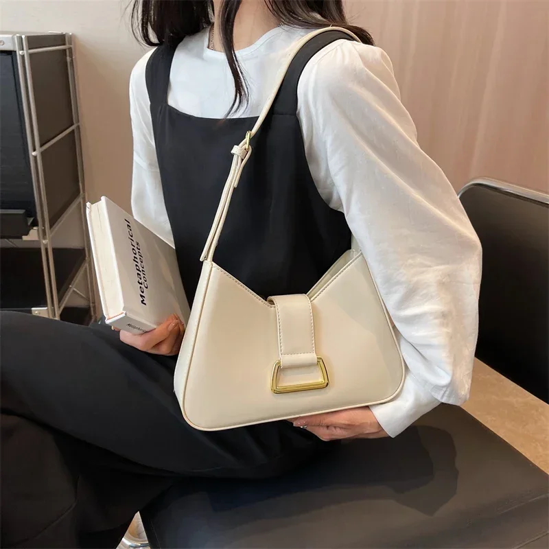 Small Underarm Shoulder Side Bags for Women 2024 Winter Designer Fashion Handbags Trend Leather Ladies Solid Color Crossbody Bag