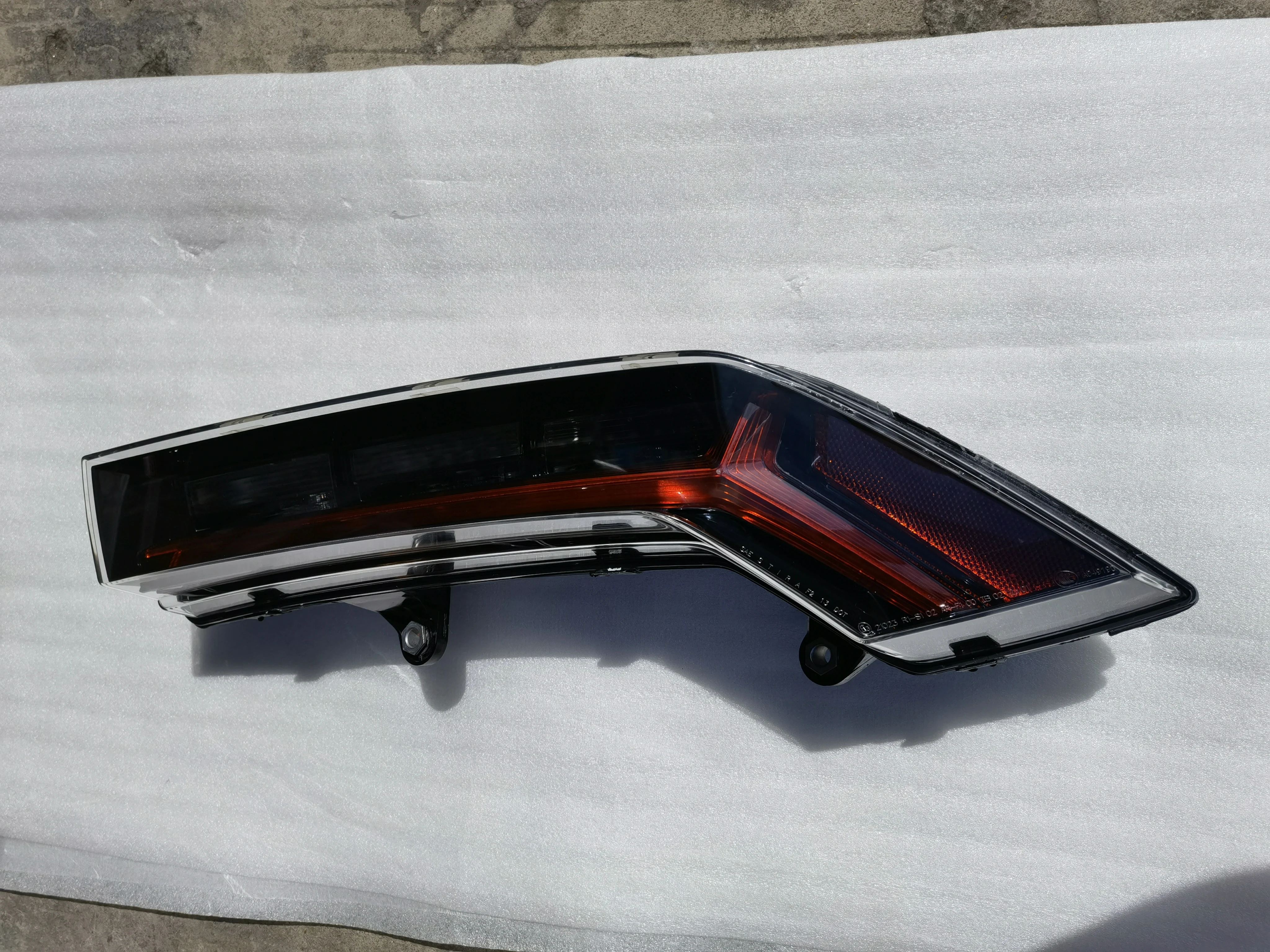 Original New Rear Lamp Tail Light for ’Lamborghini HURACAN S.C OEM 4T0945095 4T0945096