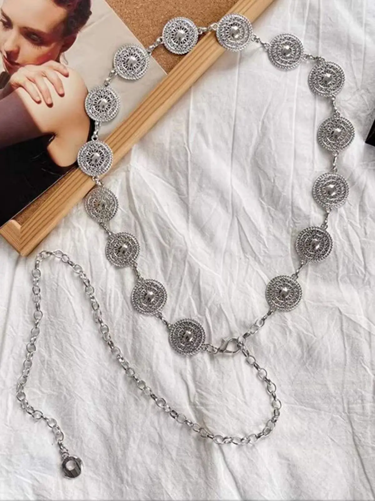 Damski łańcuszek w talii w kształcie koła w stylu steampunk dla kobiet, designerski pasek ze stopu do sukienki, elegancki i modny Boho — zdjęcie 4