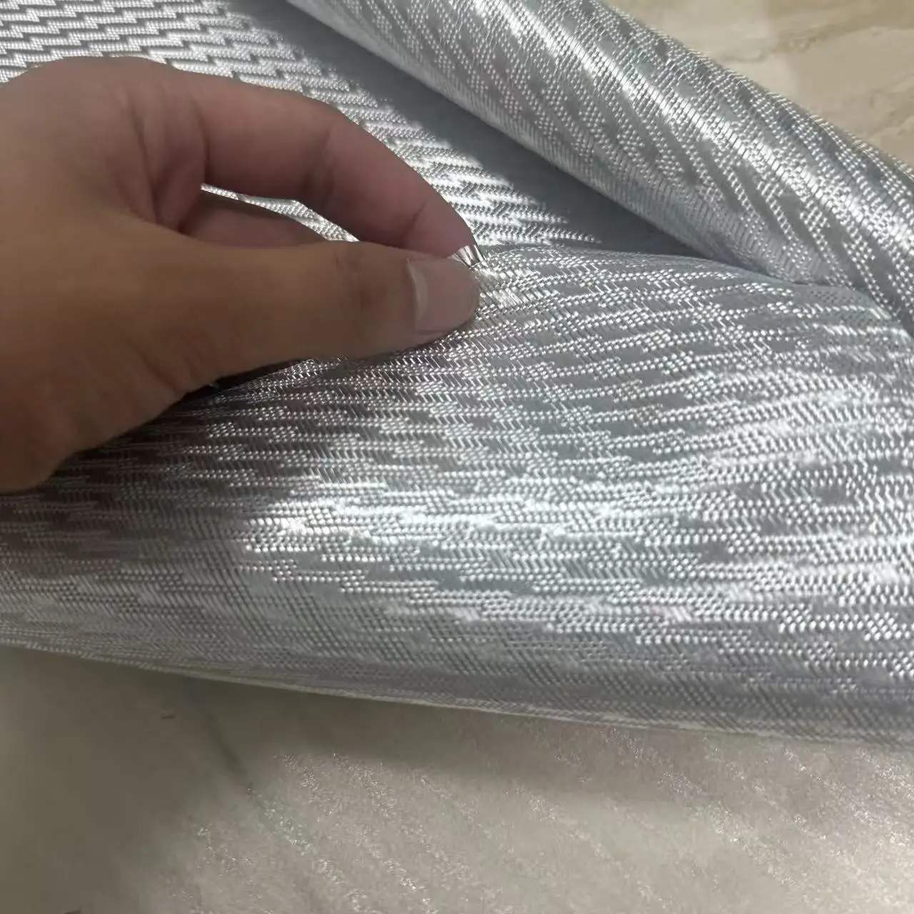 tessuto-in-carbonio-jacquard-argentato-3k-240g-con-motivo-a-fulmine-utilizzato-per-canne-da-pesca-motociclette-auto