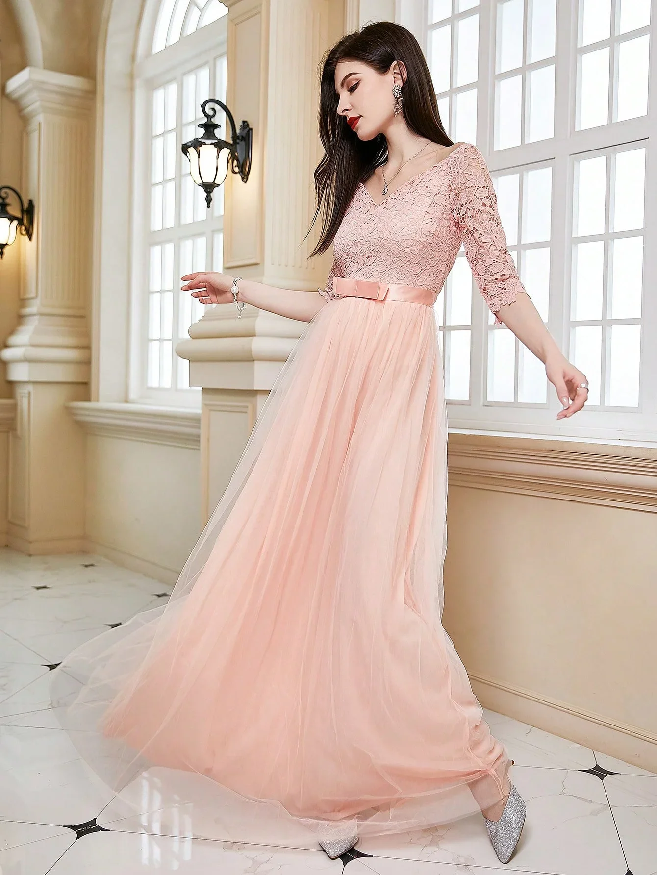 クラシックファッションピンクレースチュールブライドメイドドレスエレガントなウェディングパーティーゲストローブブライダルシスターグループウエディングドレスボールガウン