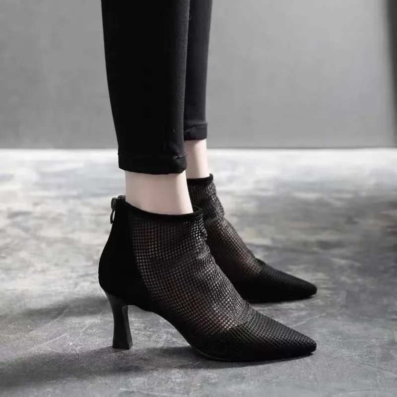

Короткие женские туфли, сетчатая обувь, сандалии, женские ботильоны, пикантные ботильоны с острым носком, тренд 2025, предложение, стильные ботинки