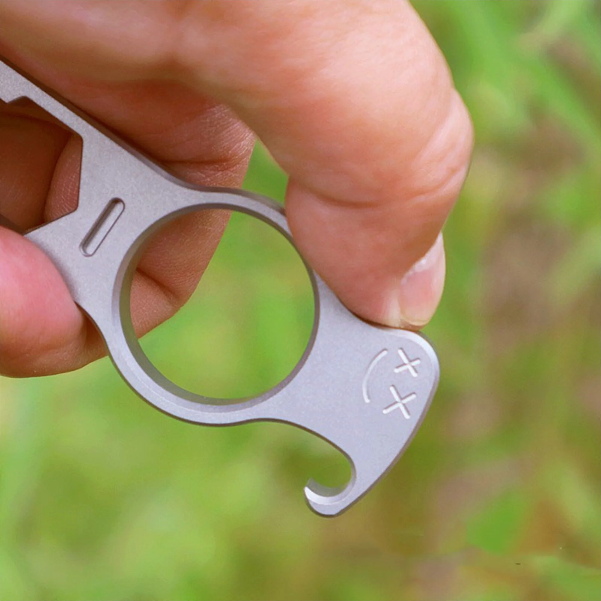 Titanium alloy EDC Multifunctional Tool Pry bar Bottle Opener Outdoor Survival Tactical Crowbar Military Fans Gadget