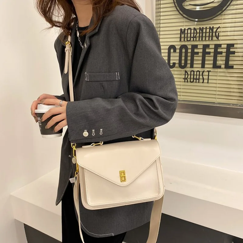 حقيبة كتف أنيقة مصممة للنساء من الجلد الفاخر حقيبة يد كروس أنيقة محفظة ساعي البريد للسيدات ذات علامة تجارية فاخرة