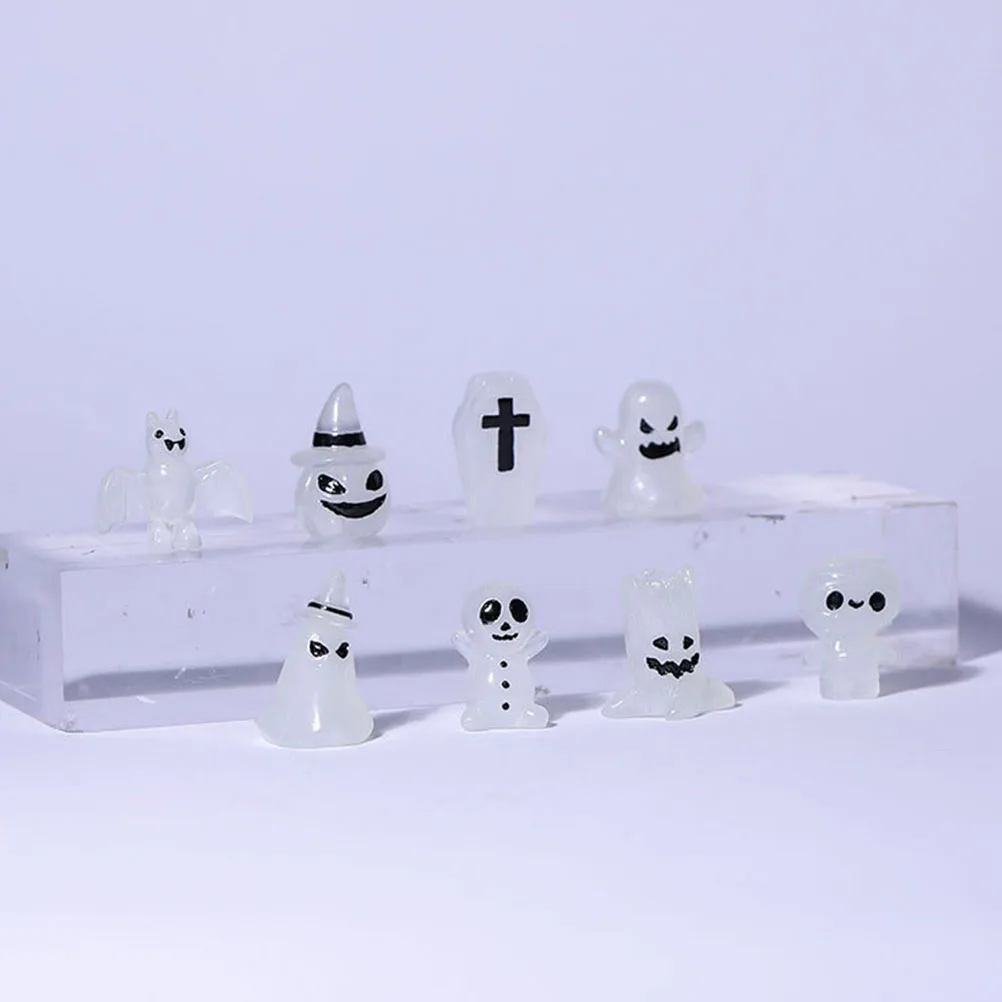 

8 Pcs Mini Resin Craft Halloween Decorations Luminous Ghost Skull Statue Glow in Dark Party Night Relief Toys