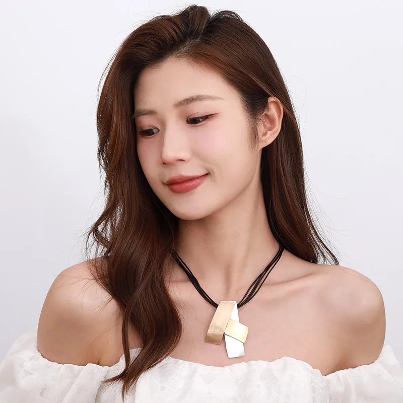 

Kaseakia Chunky Big Large Statement Irregular Metal Alloy Pendant Choker Necklace for Women