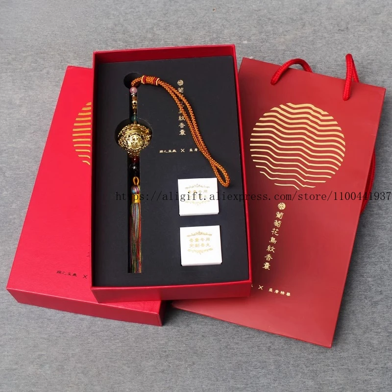 

Шарик-саше с гравировкой виноградной птицы, изысканный полый автомобильный кулон, культурный подарок Сиань для женщин и мужчин, роскошный китайский ароматный орнамент