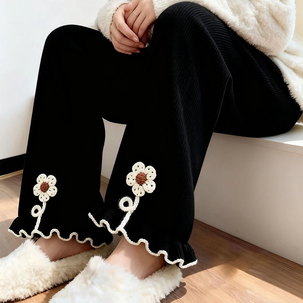 

The new winter 2025 design is simple, foreign, fashionable, ruffled drape, high-waisted, versatile, and loose wide-leg pants