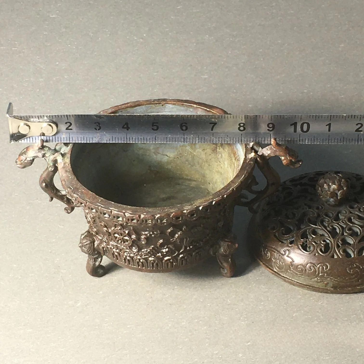 Old copper ware Old objects Alloy copper carving Auspicious eight treasures Incense burner Lucky three-legged dragon ear incense