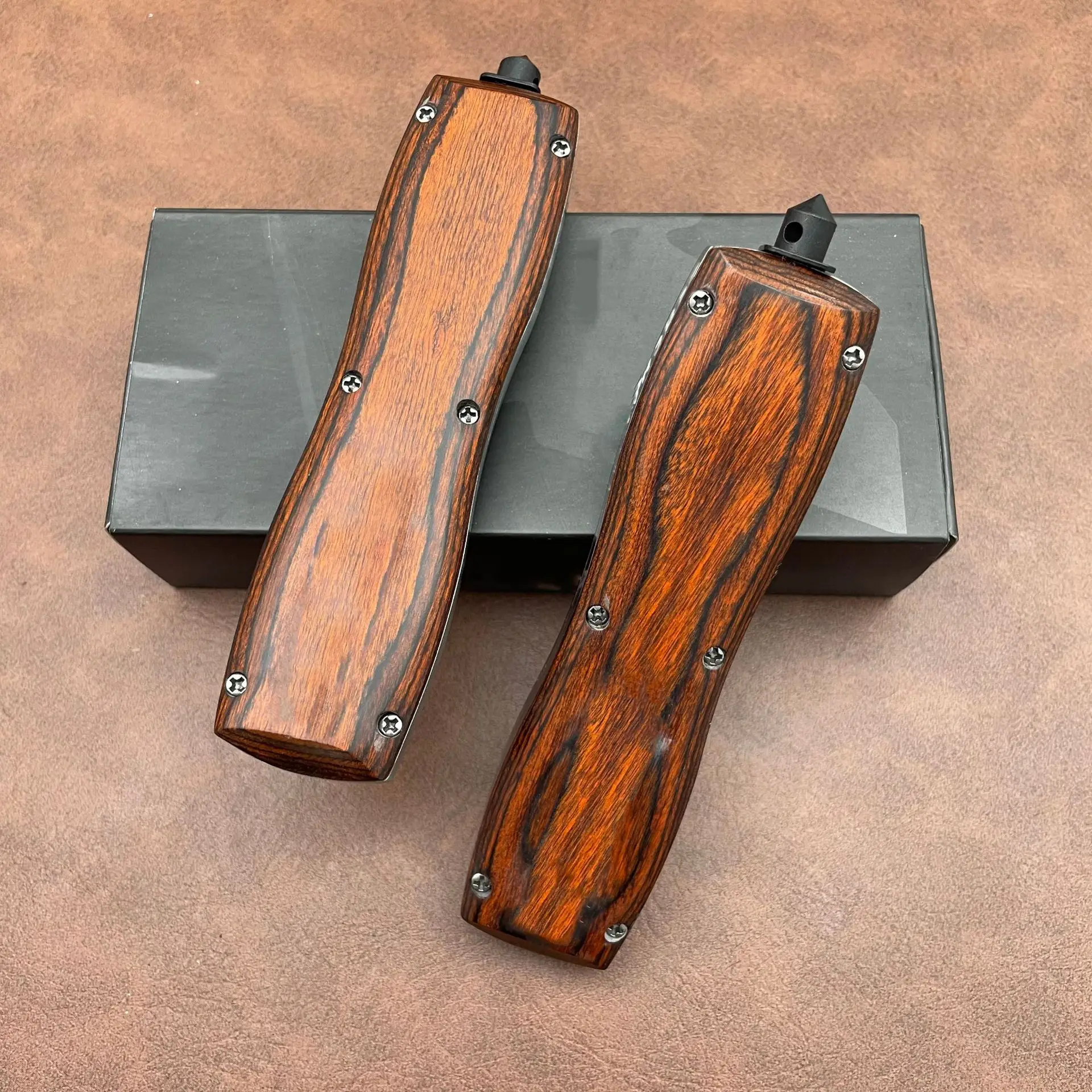 

BM-Colored Rosewood A016&A017&A019 EDC Multi-function Tools