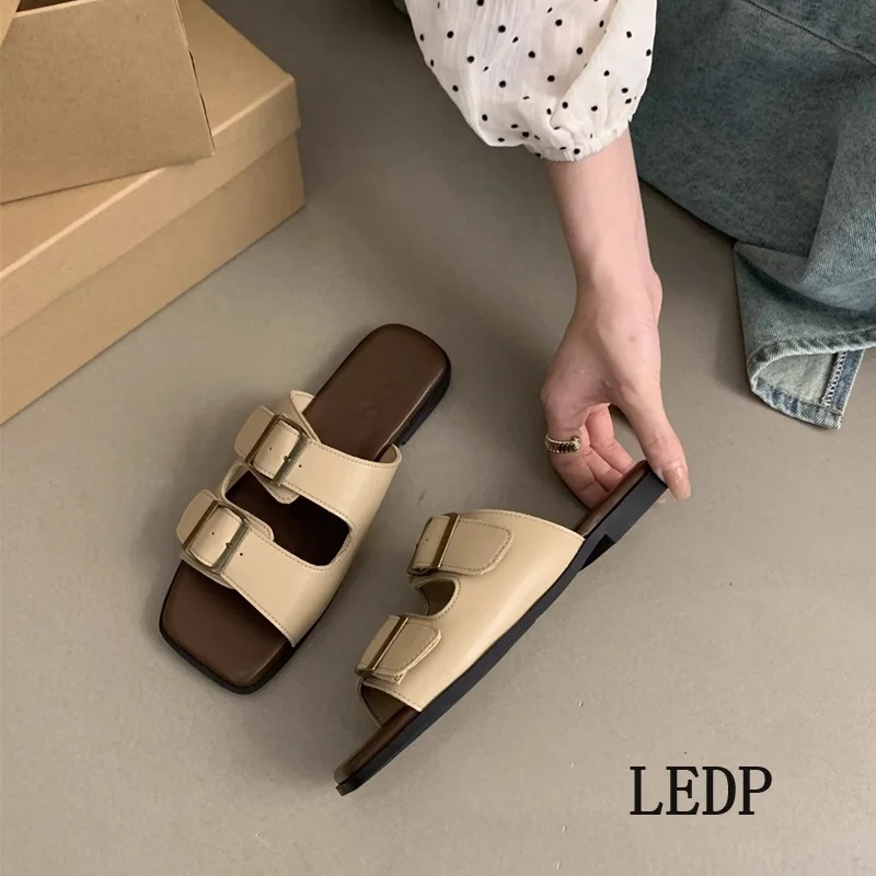 LEDP Women Korean Version of French Retro Slippers 2024 Summer Outside Wear New Fairy Wind Beach Beach Soft Flat Mule Sandals