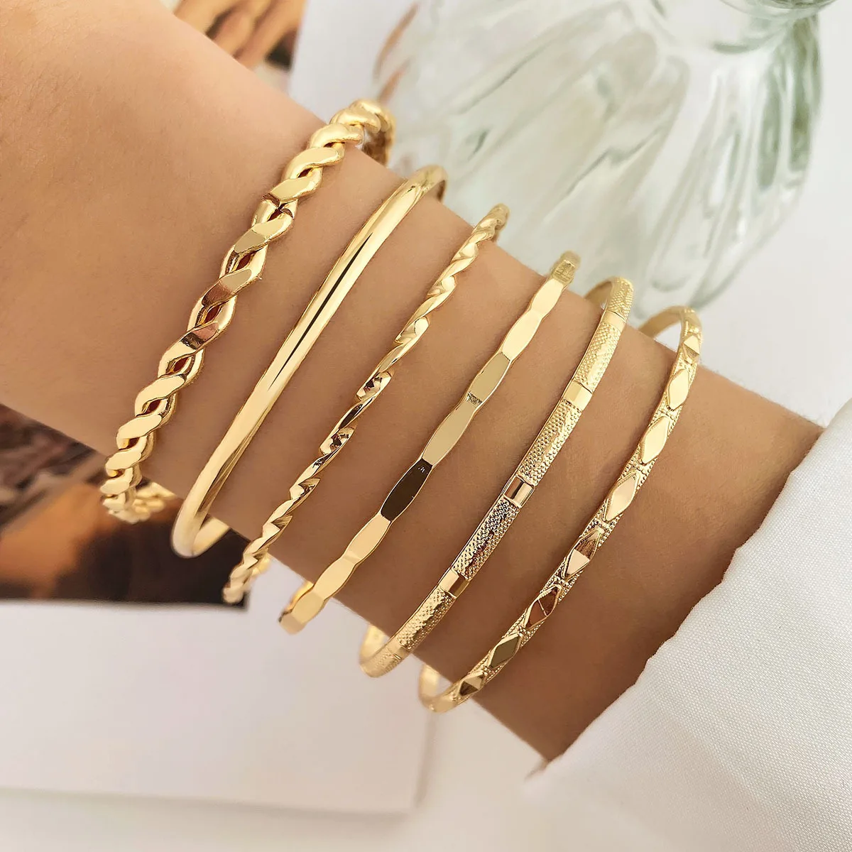 6Pcs/Set New Simple Gold Color Multilayer Bracelet Set for Women Rhomboid Twist Smooth Surface Bangle Jewelry Party Gift