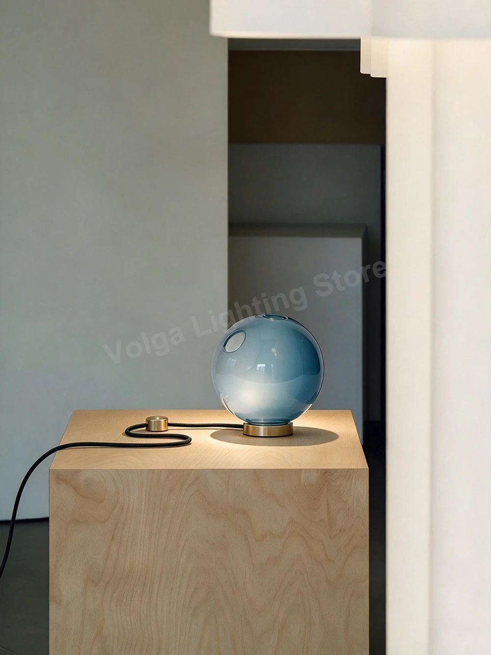 Get Designer Glass Sphere Table Lamp Led Green Blue Pink Balls Desk Lights for Bedside Project Luxury Lamps Living Room