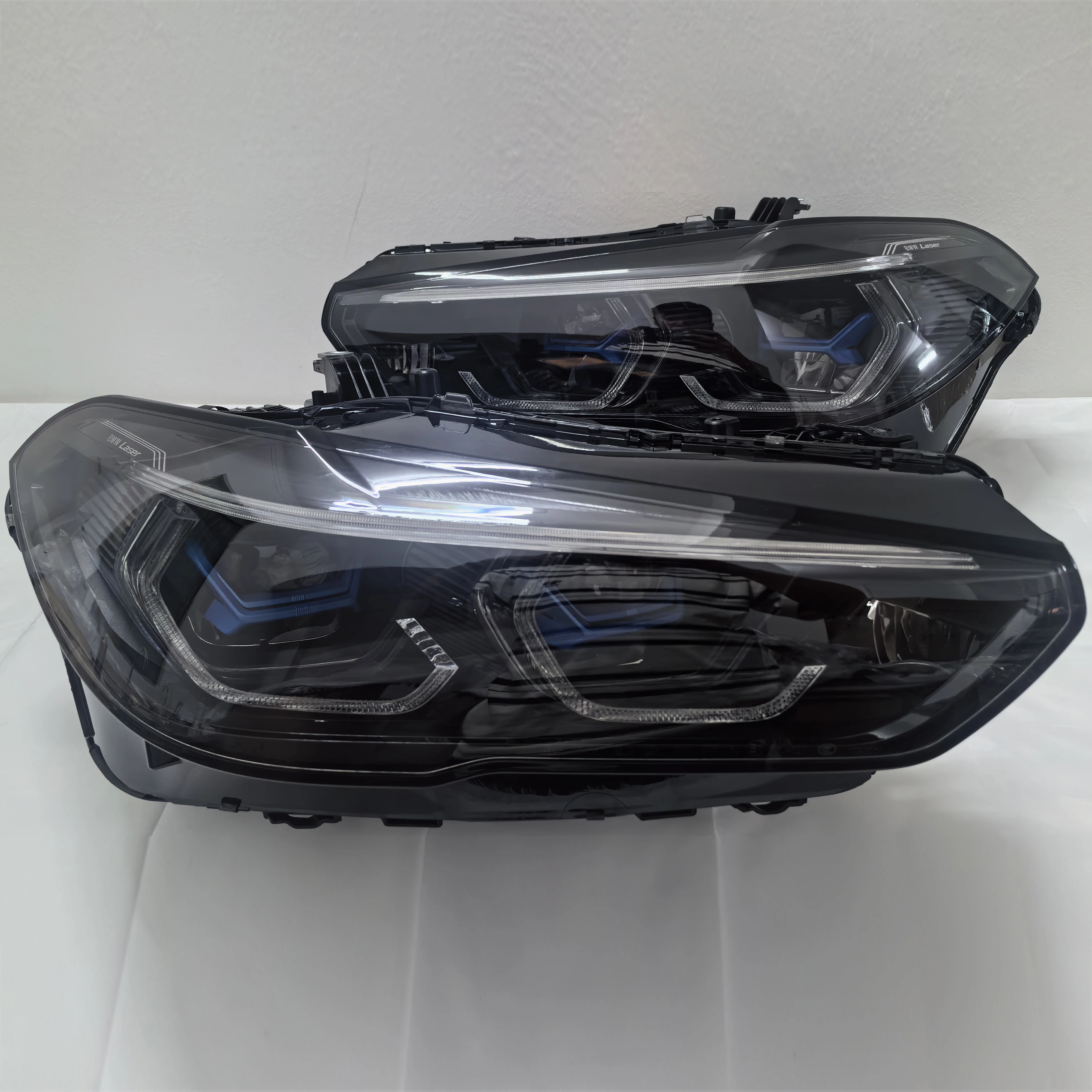 

Tom AutoOriginal X5 G05 Body Kit for X5 G05 Headlight 2019-2021 G05 Black Style Headlights