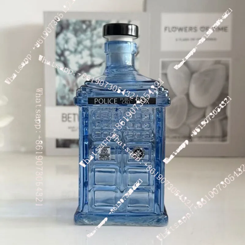 

New phone booth wine bottle, creative wine bottle empty bottle, glass hall wine storage device