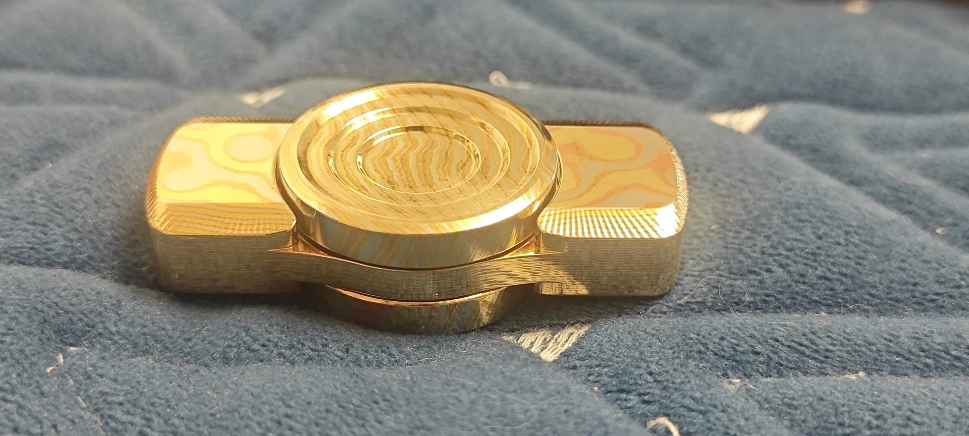 Used mod v2 fingertip top, decompression toy edc
