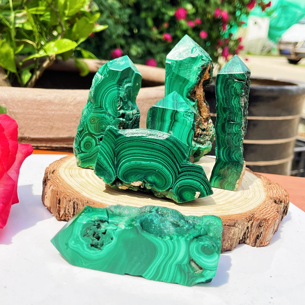 

Natural Green Malachite Meditate on the Reiki stone Collectible Minerals Specimen home decor energy horoscope stone 6