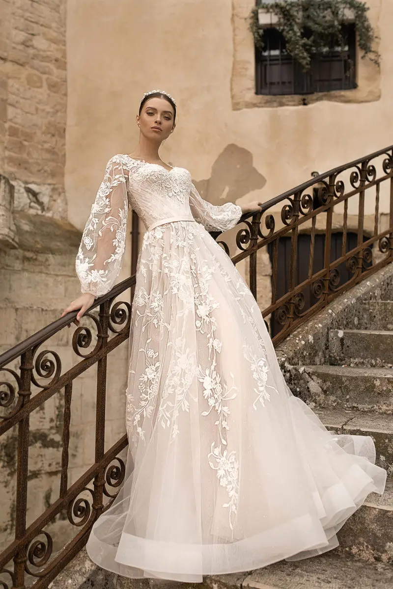 

Princess Wedding Dress Long Puff Sleeves A-Line Customize To Measures For Women A-Line Gorgeous Lace Appliques Bridal Gowns