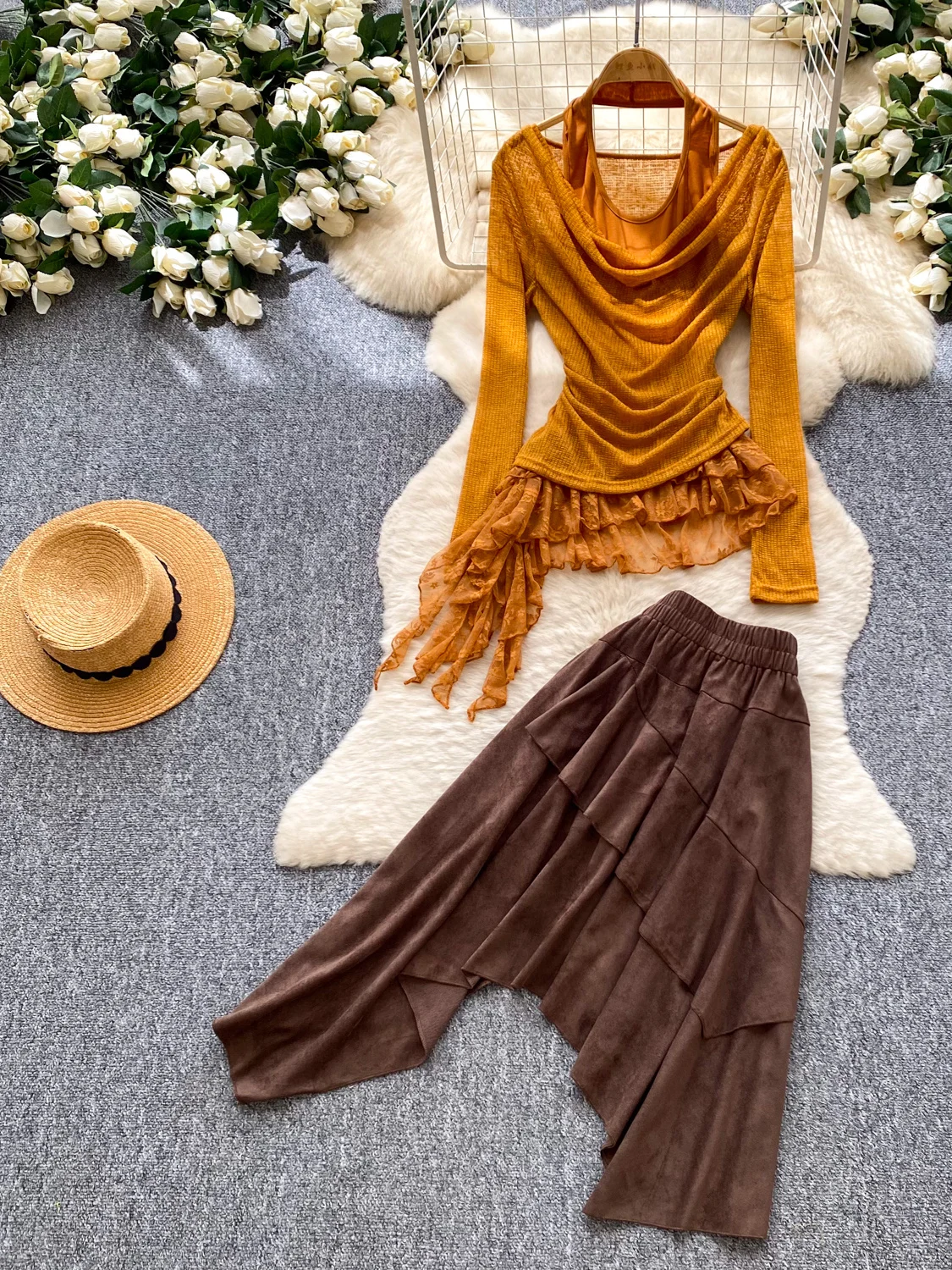 Pure Desire Style Women's Lace Halter Neck Two-Piece Set Slim Fit Asymmetrical Skirt Set Autumn Fashion Casual Workwear