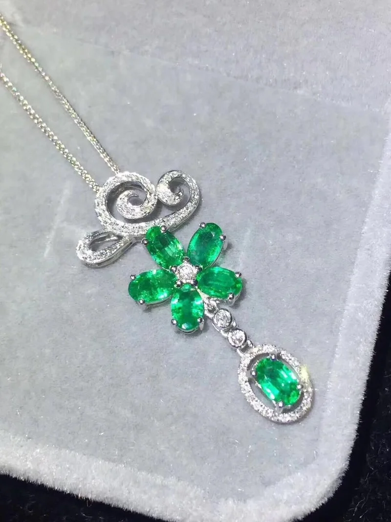 

Gemicro Jewelry 100% Natural Colombian Emerald Pendant with 6PCS of Gemstone Size of 3X5mm and S925 Sterling Silver as Good Gift