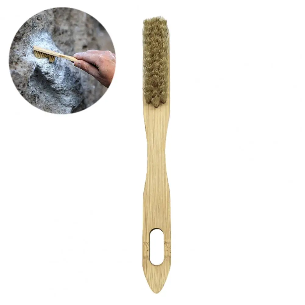 Wooden Rock Climbing Brush with Handle Thick Boar Bristles Portable Indoor Outdoor Climbing Bouldering Brush Cleaning Tool