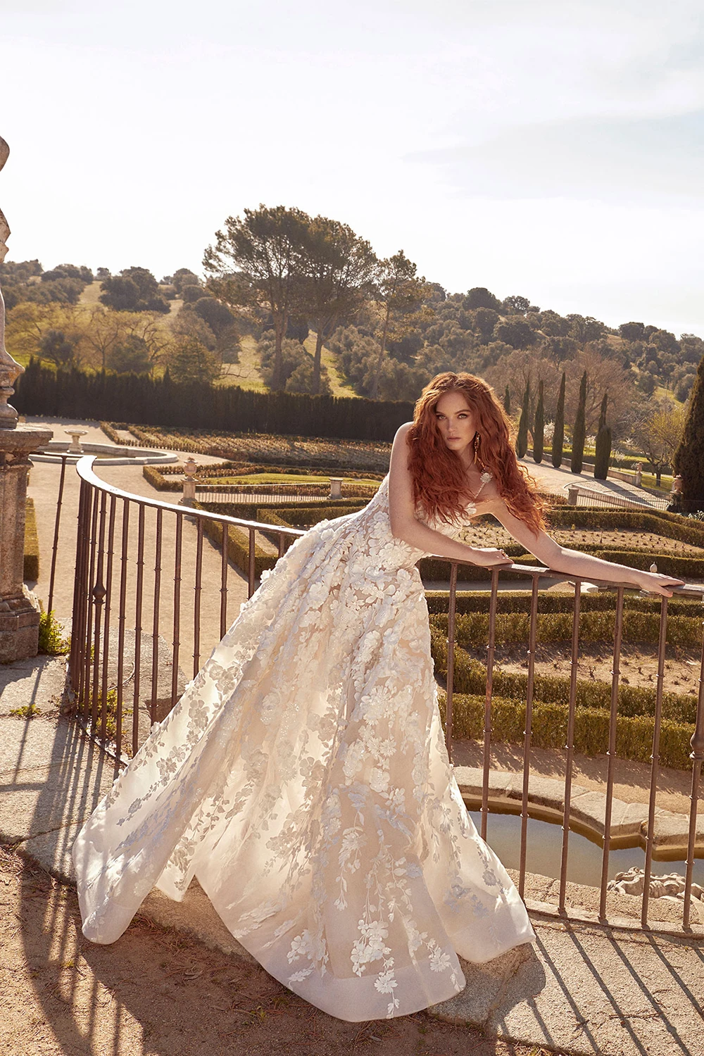 فساتين زفاف أنيقة على شكل حرف A مزينة بالدانتيل بدون ظهر بدون أكمام فستان زفاف الأميرة فيستدو دي نوفيا مصنوع حسب الطلب #4