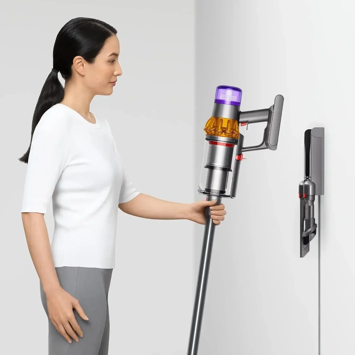 Dyson V15 Detect Cordless Vacuum Cleaner, Multicolor, 10.5