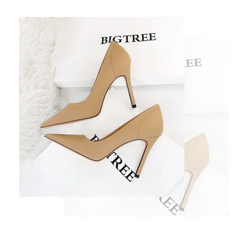 كعب بكعب غطاء رفيع من بيغ تري لفستان ، مضخات ، أصابع مدببة ، أحادي اللون ، بو ، زفاف ، ربيع ، خريف ، من من من الخشب