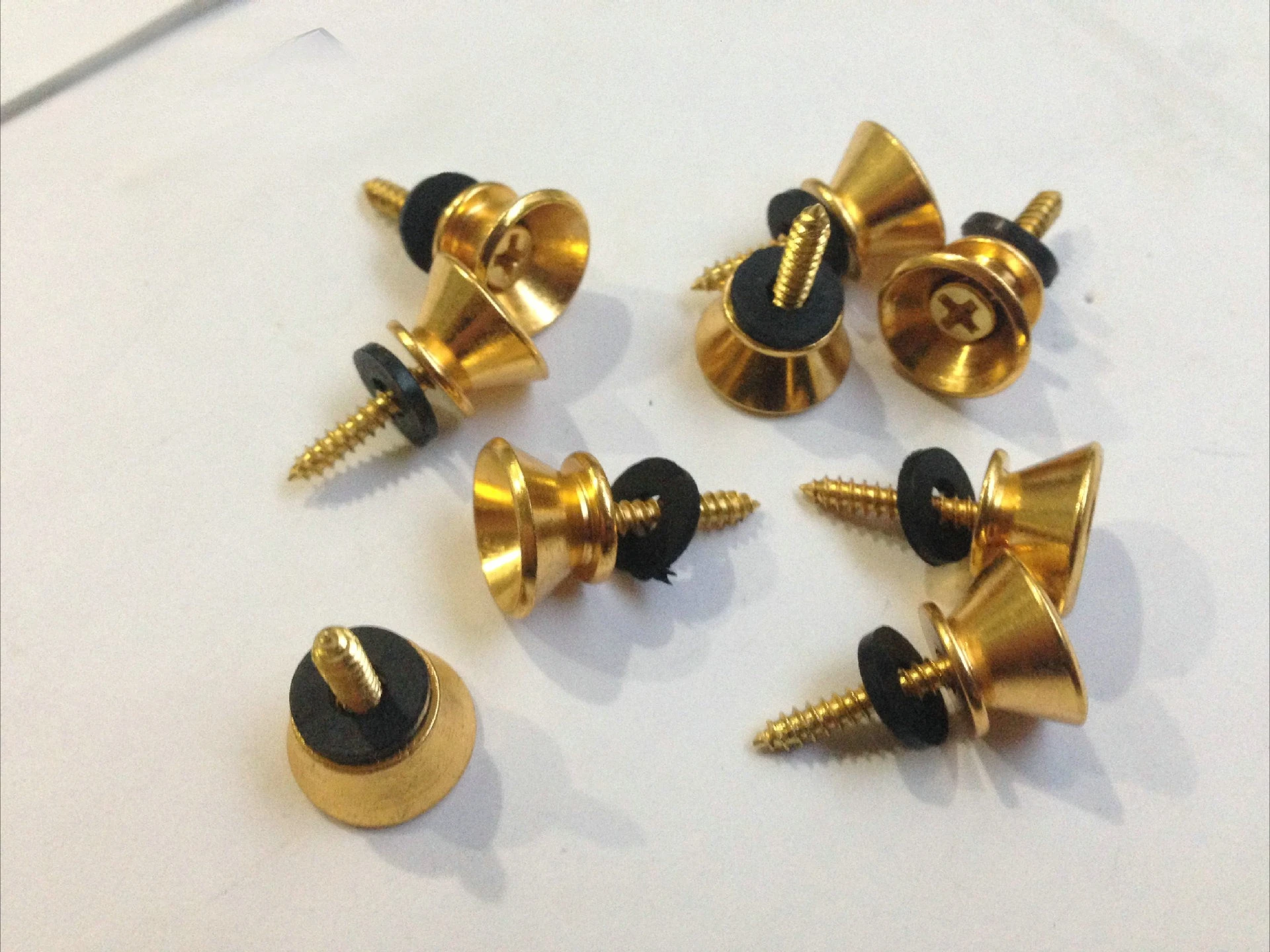 기타 미디엄 스트랩 버튼 스트랩 버클 고급 구리 테일 딩 나사 패드 포함 골드