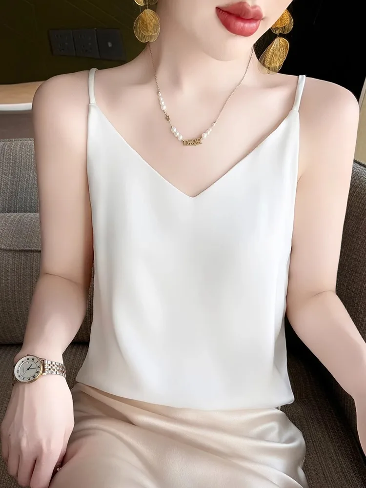 Letnia kolekcja 2025: Damska bluzka na ramiączkach z satyny i acetatu z perłami, mały top typu tank, elegancki dekolt w serek, bielizna kąpielowa, uniwersalny kolor.