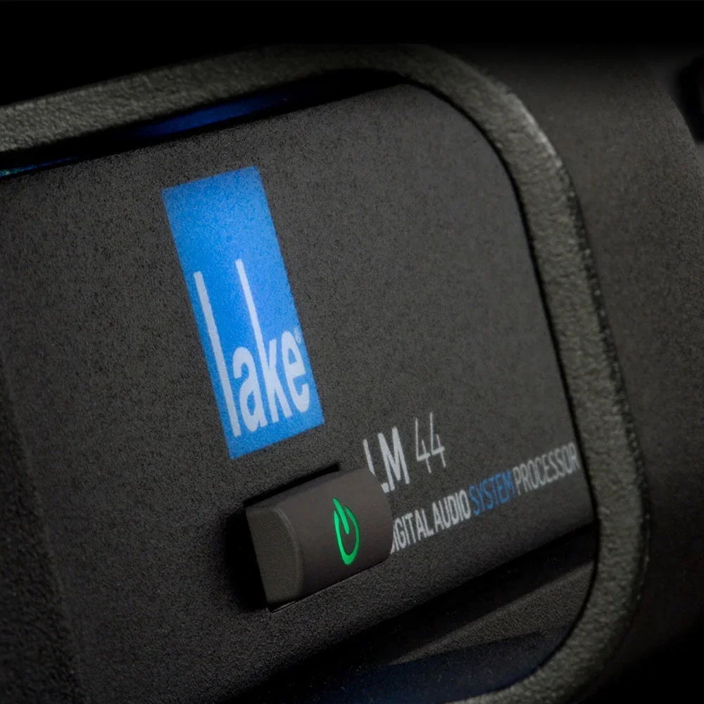 Lake LM44 Digital Processor Pa Sound System 4-In 4-Out o Speakers Management Equipment Stage