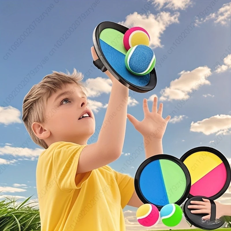 

2 pcs discs with1 soft ball Kids Sticky Ball Game Set, 19cm Mixed Color Plastic Fly Disc , School and Family Fun Activities
