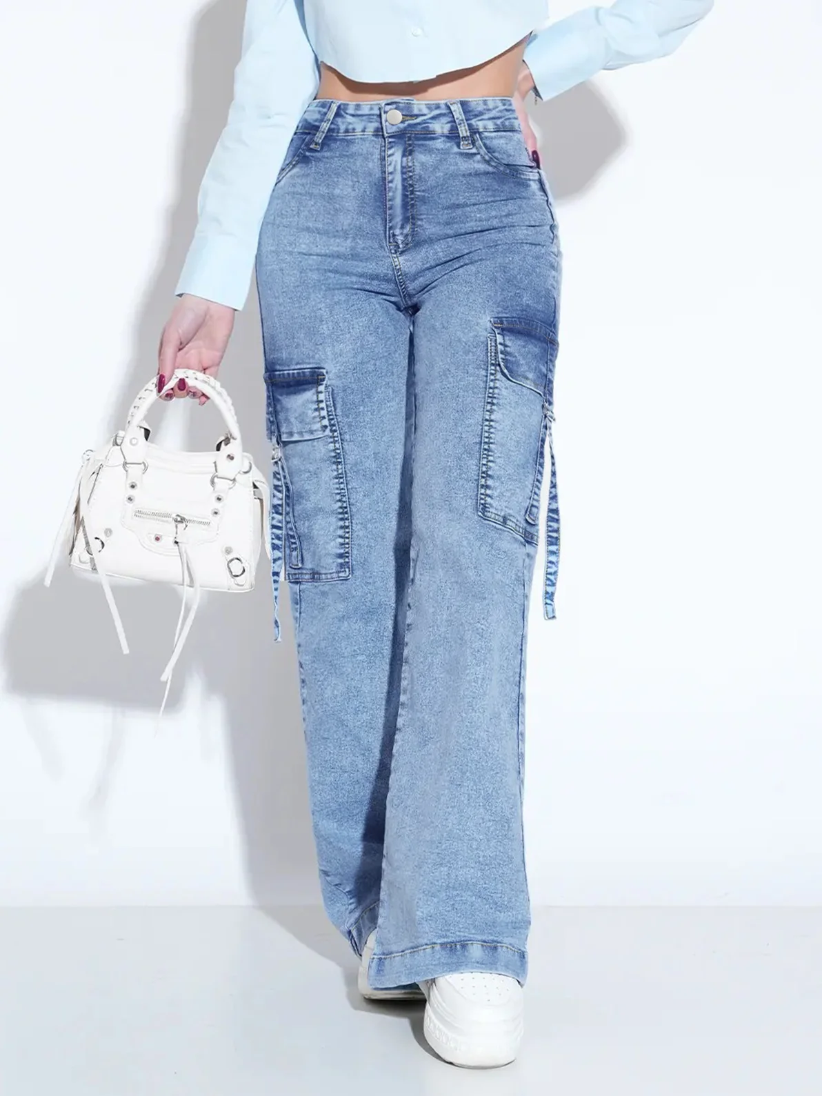 Women's Washed Utility Jeans with Multiple Pockets - Stylish and Practical Denim Pants for Everyday Wear