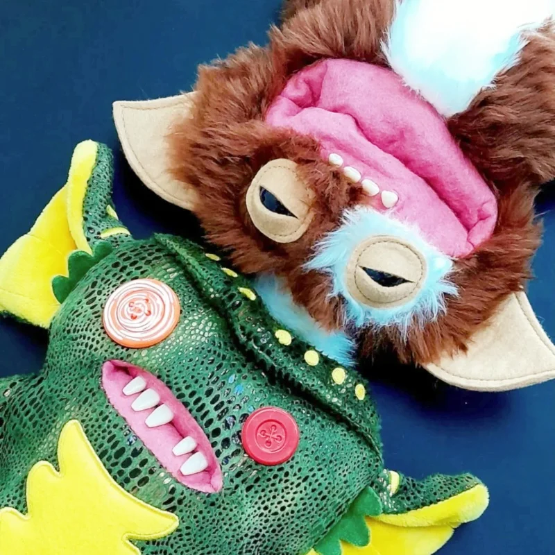 Disponibile 23 cm Gremlins Fuggler Co-Branded Divertente brutto Mostro Stripe Gizmo Action Figure Peluche alla moda con valore da collezione
