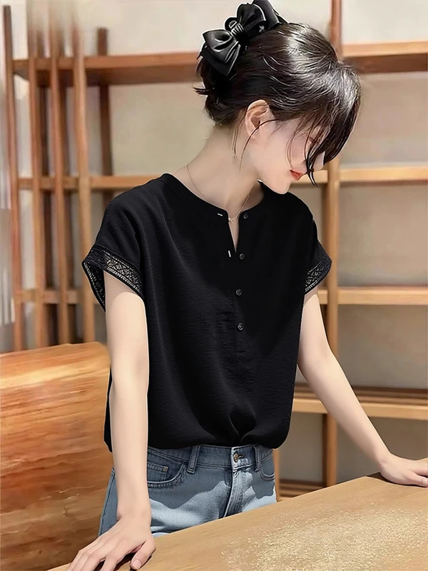 

Fashionable Black round Neck Short Sleeve T-Shirt Women's Loose Stylish Age-Defying Versatile Summer 2026 Trendy Top