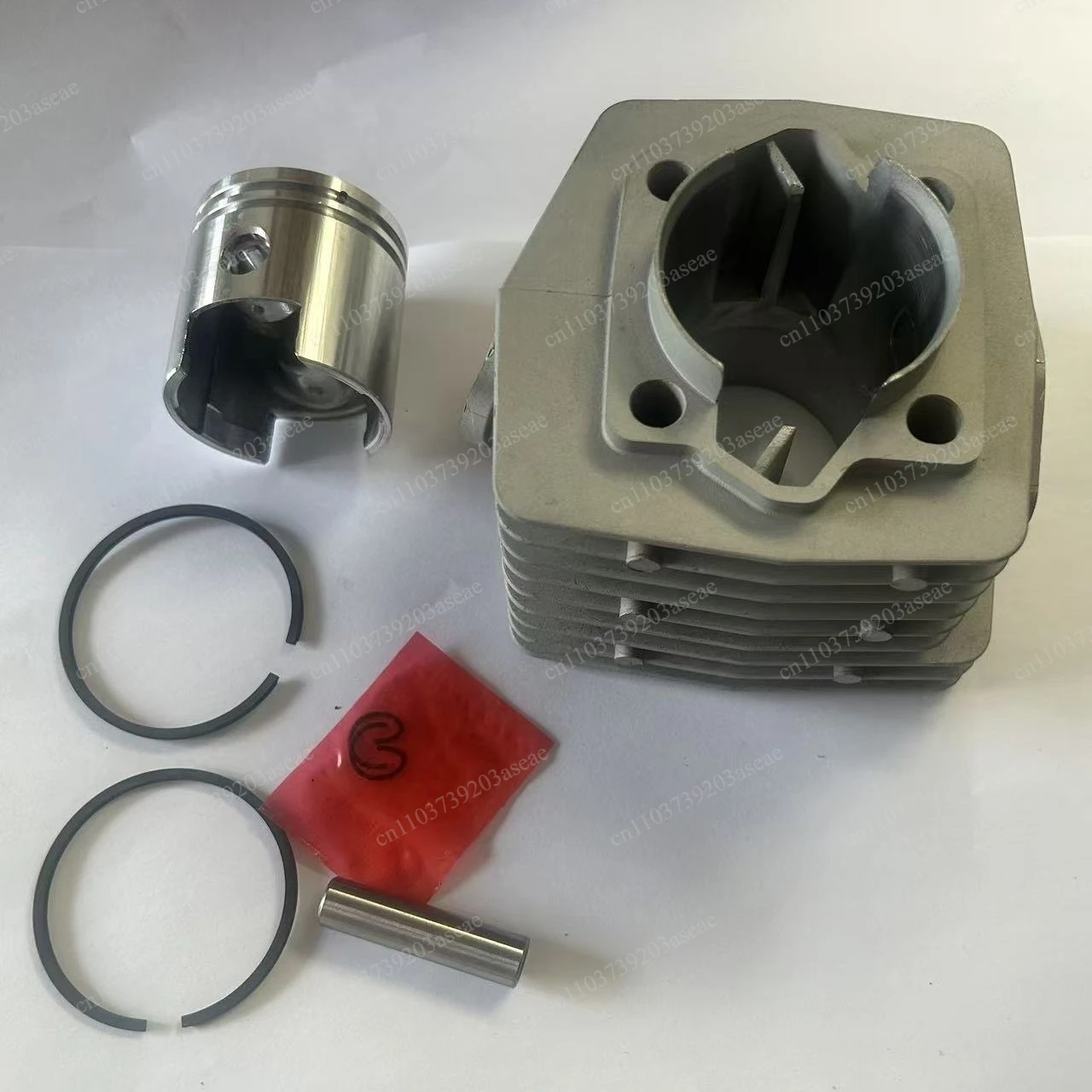 Modified bicycle engine two-stroke 80cc cylinder assembly