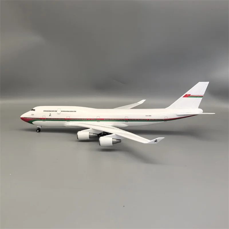 

Новая литая под давлением модель самолета Омана в масштабе 1/160, президентский самолет Airways Boeing 747, полимерный самолет с легким дисплеем коллекции авиакомпаний