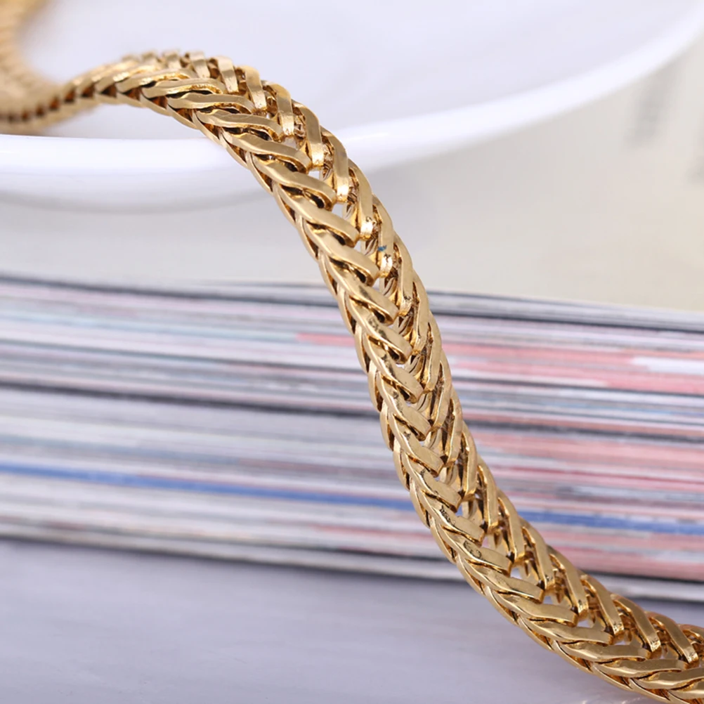 

Golden Women Bracelet Hollow Stylish Lightweight Elegant Anti-Rust Corrosion Resistant Comfortable Hand Chain Bangle Jewelry